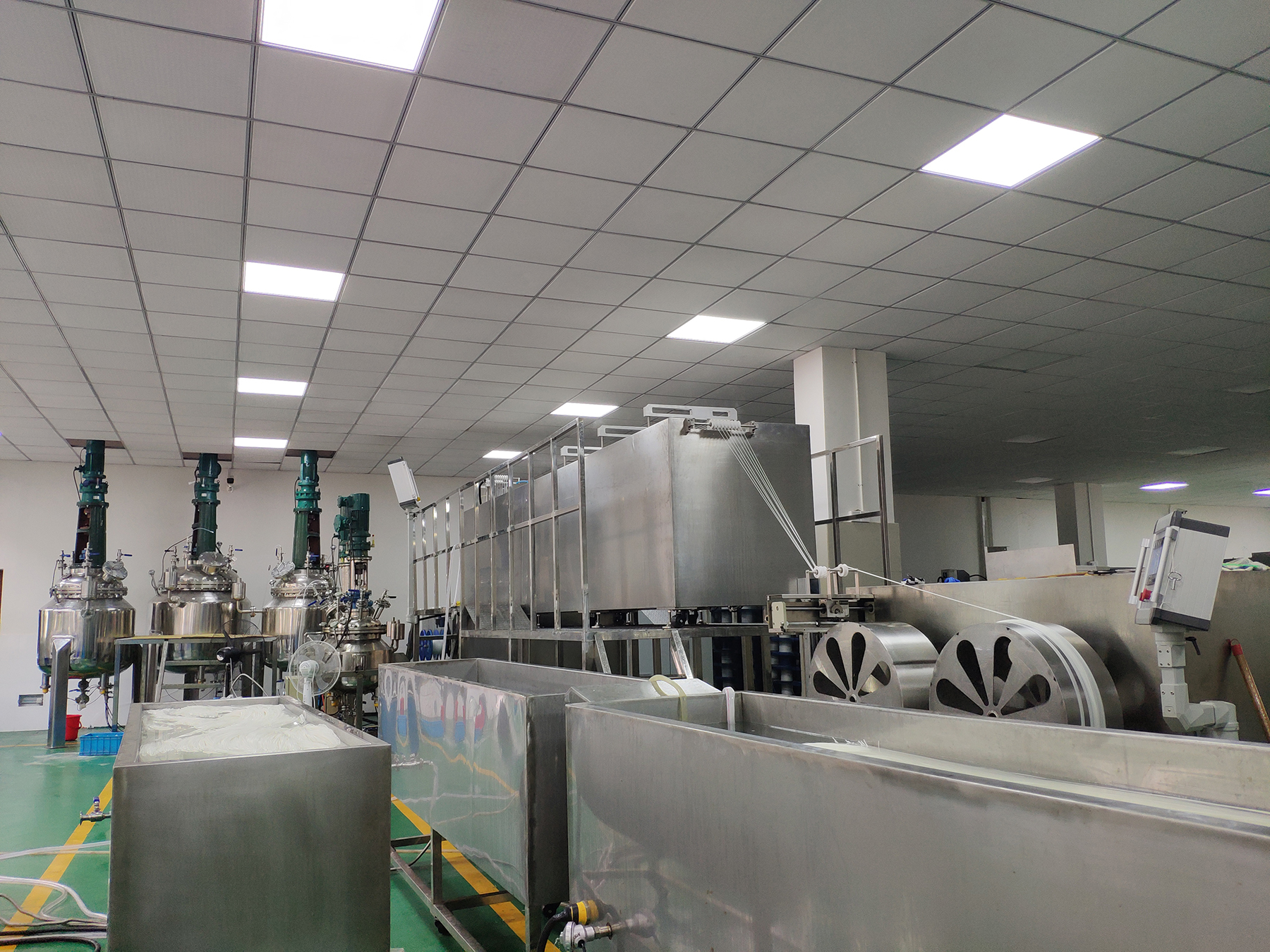 水處理中空纖維膜(均質膜和帶編織管內(nèi)襯膜)紡絲線